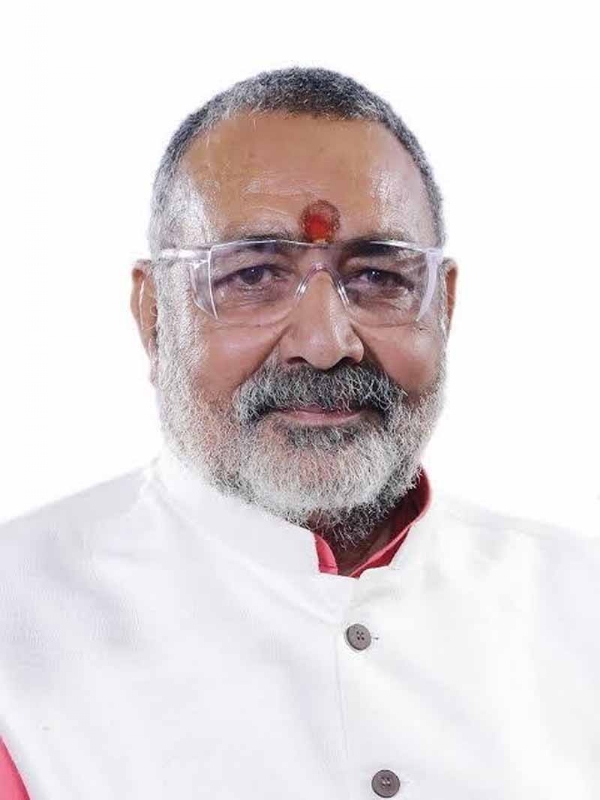 केंद्रीय वस्त्र मंत्री गिरिराज सिंह