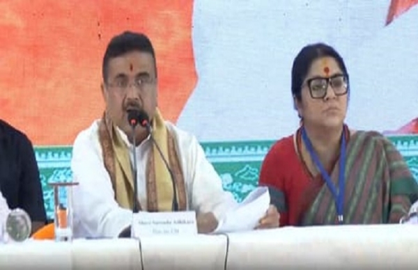 पश्चिम बंगाल के मुख्यमंत्री शुभेंदु अधिकारी