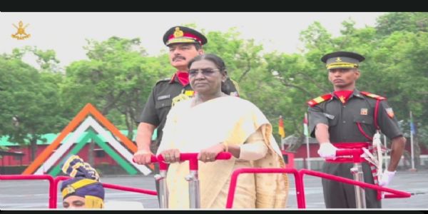 আইএমএ পাছিং আউট পেৰেডঃ ৪৮১ জন জেণ্টেলমেন কেডেট ভাৰতীয় সেনাৰ অংশ, ৰাষ্ট্ৰপতিৰ পেৰেড অভিবাদন গ্ৰহণ