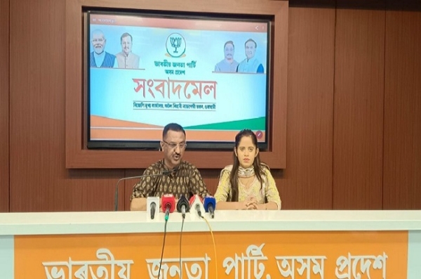 ৰাজ্য়িক বিজেপিৰ মুখপাত্র ৰঞ্জীৱ কুমাৰ শর্মাৰ সংবাদমেল সন্বোধন