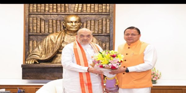 অমিত শ্বাহৰ সৈতে বৈঠকত মিলিত মুখ্যমন্ত্ৰী ধামী, ৰাজ্যৰ উন্নয়নৰ বিষয়ত চৰ্চা
