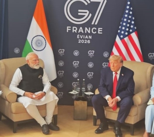 प्रधानमंत्री मोदी और राष्ट्रपति ट्रम्प मुलाकात के दौरान