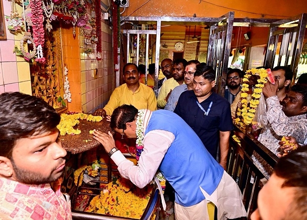 डिप्टी सीएम केशव मौर्य ने भी किए दर्शन डिप्टी सीएम केशव मौर्य ने भी किए दर्शन