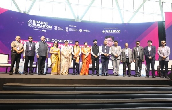 नारेडको माही रियल एस्टेट सम्मेलन 2026 को संबोधित करते हुए डां. मनसुख मांडविया
