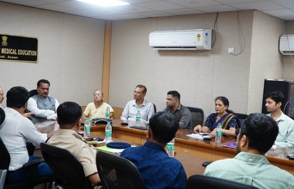 জনমুখী স্বাস্থ্যসেৱা নিশ্চিতকৰণৰ লক্ষ্যৰে বিভাগীয় কাৰ্যালয়সমূহ পৰিদৰ্শন স্বাস্থ্যমন্ত্ৰীৰ