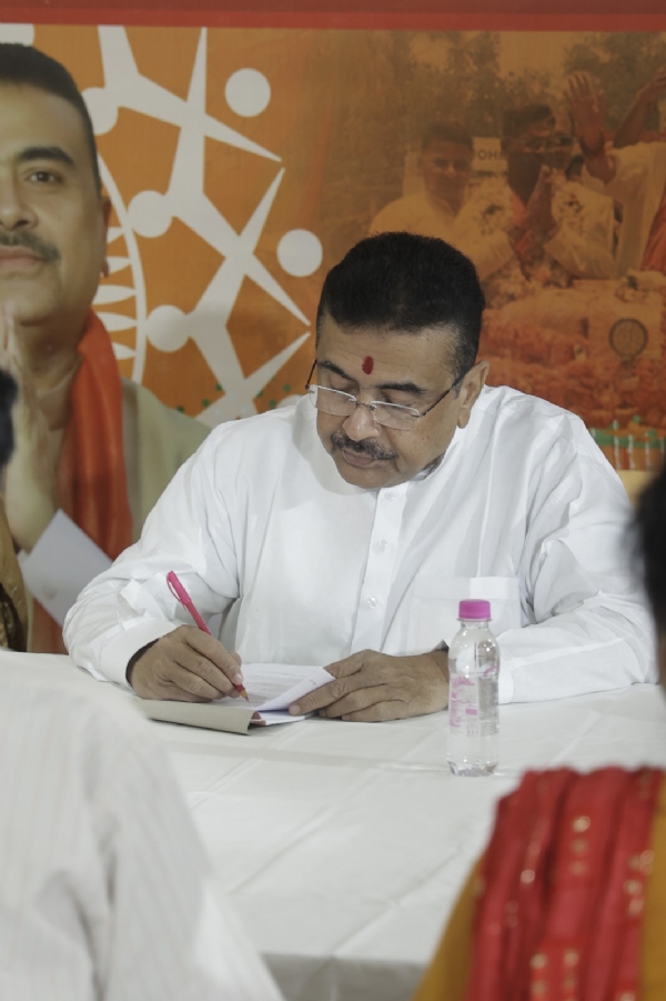शुभेंदु अधिकारी