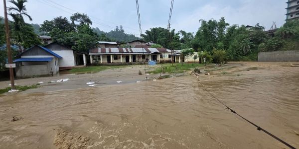 বিদ্যালয়ৰ সুৰক্ষাৰ প্ৰতি লক্ষ্য ৰাখিবলৈ চৰকাৰক আহ্বান