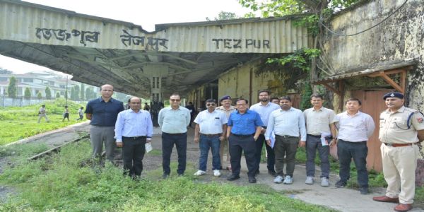 উত্তৰ-পূব সীমান্ত ৰেলৱেৰ মহাপ্ৰৱন্ধকৰ দ্বাৰা ৰঙাপাৰা নৰ্থ, ডেকাৰগাঁও আৰু তেজপুৰ ষ্টেচন পৰিদৰ্শন