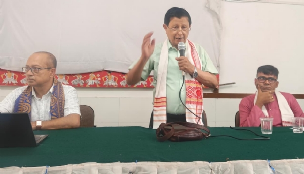 কবিতাৰ সংজ্ঞা দিবলৈ একাঙুলে নাটেঃ ড০ বসন্ত কুমাৰ গোস্বামী