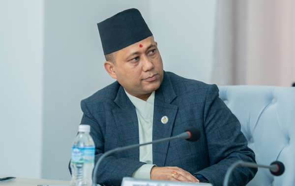 नेपाल के विदेश मंत्री शिशिर खनाल