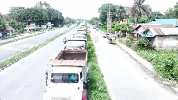 মৃত্যুদূতৰূপি অবৈধ ডাম্পাৰ চলাচলৰ বিৰুদ্ধে অভিযান চামগুৰি আৰক্ষীৰ