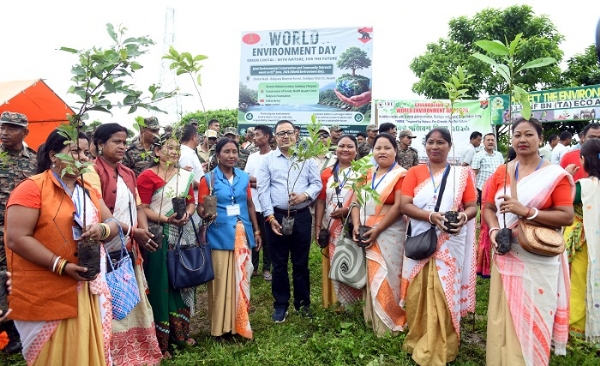 বিশ্ব পৰিৱেশ দিৱস  উপলক্ষে শোণিতপুৰ জিলাৰ বালিপৰা সংৰক্ষিত বনাঞ্চলৰ চটাই নদী অঞ্চলত  আৰু-ধেনুখনা পাহাৰত ৫ হেক্টৰএক বৃহৎ বৃক্ষৰোপণ