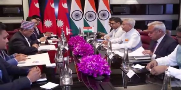 নেপাল-ভাৰত সম্পৰ্কক নতুন গতি প্ৰদানৰ বাবে চুক্তি