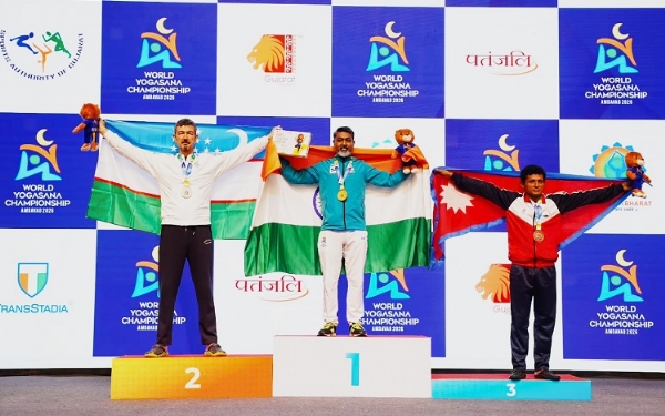 विश्व योगासन चैंपियनशिप में भारत का स्वर्णिम दबदबा, 102 गोल्ड सहित 114 पदकों के साथ रचा इतिहास विश्व योगासन चैंपियनशिप में भारत का स्वर्णिम दबदबा, 102 गोल्ड सहित 114 पदकों के साथ रचा इतिहास