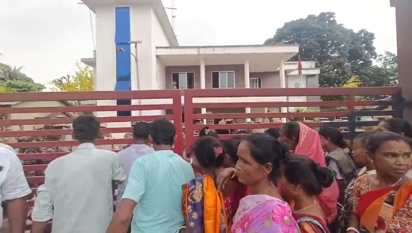 ক্ষেত্ৰী আৰক্ষী থানাত উত্তপ্ত পৰিস্থিতি।