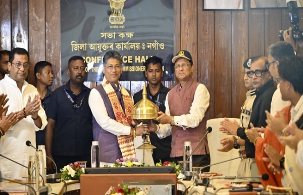 হোজাই আৰু নগাঁও জিলাৰ অভিভাৱক মন্ত্ৰীৰ দায়িত্ব গ্ৰহণ মন্ত্ৰী পীযুষ হাজৰীকাৰ