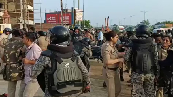 दतिया में नरोत्तम मिश्रा के समर्थकों ने किया चक्काजाम