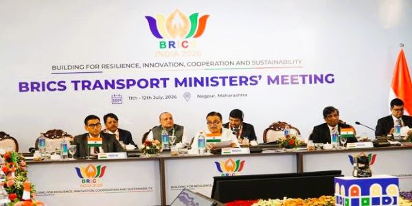 গাডকাৰীৰ ব্ৰিকছ দেশসমূহৰ মাজত পৰিবহণ সহযোগিতা বৃদ্ধিৰ আহ্বান