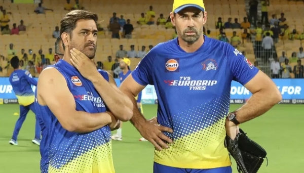 स्टीफन फ्लेमिंग और एमएस धोनी