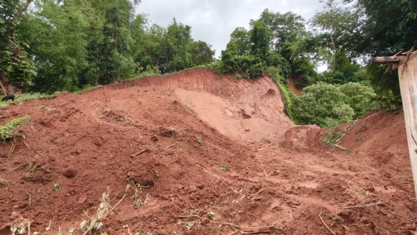 সোণাপুৰৰ কমলাজাৰীত বাৰিষাৰ মাজতে পাহাৰ খননৰ অনুমতি।