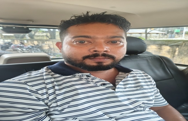 মুখ্যমন্ত্ৰীৰ নামত ইমেইল খুলি গ্ৰেপ্তাৰ হল যুৱক মুখ্যমন্ত্ৰীৰ নামত ইমেইল খুলি গ্ৰেপ্তাৰ হল যুৱক