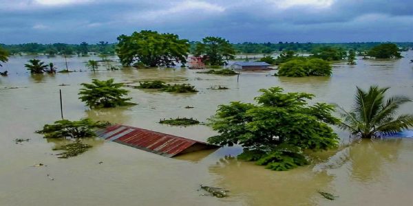 অসমত বানপানীয়ে বিধ্বংসী ৰূপ ধাৰণ, মৃতকৰ সংখ্যা ১৩ লৈ বৃদ্ধি, ১১খন জিলাত ৩.১৩ লাখৰো অধিক লোক ক্ষতিগ্ৰস্ত