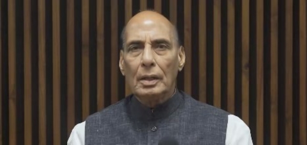 रक्षा मंत्री राजनाथ सिंह ने दिल्ली में जारी छात्र आंदोलनों पर चिंता जताते हुए (फाइल फोटो)।