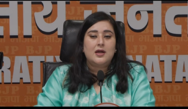भाजपा सांसद बांसुरी स्वराज भाजपा सांसद बांसुरी स्वराज