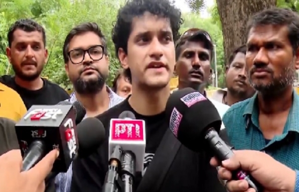 सीजेपी के प्रवक्ता सौरभ दास पत्रकारों को बयान देते हुए।