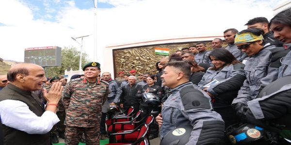 পাকিস্তানৰ সৈতে যিকোনো আলোচনা এতিয়া কেৱল পিঅ’কেৰ ওপৰত নিবদ্ধ: ৰাজনাথ