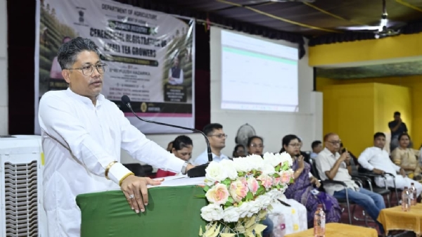 বিহালী আৰু বিশ্বনাথত কৃষক পঞ্জীয়নৰ অধীনত ক্ষুদ্ৰ চাহ খেতিয়কৰ আনুষ্ঠানিক পঞ্জীয়ন কাৰ্যসূচীত অংশগ্ৰহণ মন্ত্ৰী পীযুষ হাজৰীকাৰ