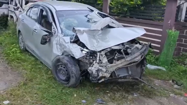 ডিমৰীয়াৰ ভৰাগাঁৱৰ ২৭ নং ৰাষ্ট্ৰীয় ঘাইপথত পুৱাই ভয়ংকৰ পথ দুৰ্ঘটনা