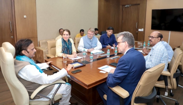 उप मुख्यमंत्री राजेन्द्र शुक्ल से मिला यूनिसेफ इंडिया का प्रतिनिधि मंडल उप मुख्यमंत्री राजेन्द्र शुक्ल से मिला यूनिसेफ इंडिया का प्रतिनिधि मंडल
