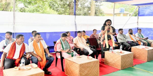 তামুলপুৰত আধাৰশিলা স্থাপন উদ্যোগ বিভাগৰ কাৰ্যবাহী সদস্য মুন মুন ব্ৰহ্মৰ