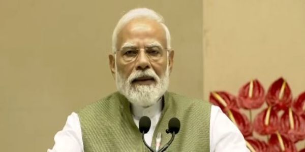 প্ৰাক্তন ৰাষ্ট্ৰপতি কোবিন্দৰ আত্মজীৱনী উন্মোচনী অনুষ্ঠানত প্ৰধানমন্ত্ৰী মোদীৰ যুৱক-যুৱতীসকলক আনৰ সংগ্ৰামৰ পৰা শিক্ষা ল’বলৈ আহ্বান
