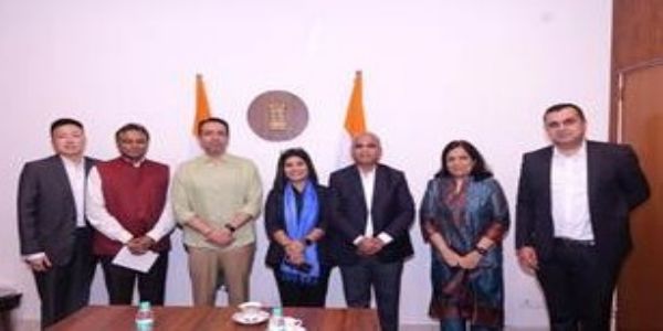 এনএছডিচি আৰু কালটাছ এডুকেচনৰ এডব্লিউএছৰ সহযোগত ক্লাউড আৰু এ আই স্কিলিং পদক্ষেপ আৰম্ভ