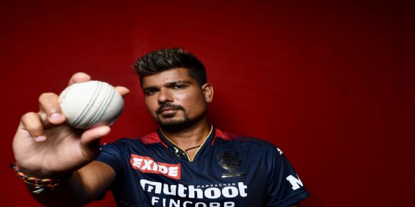 ভাৰতীয় লেগ স্পিনাৰ কৰ্ণ শৰ্মাৰ ক্ৰিকেটলৈ বিদায়, ২৫ আগষ্টত লক্ষ্ণৌত খেলিব তেওঁৰ অন্তিমখন খেল