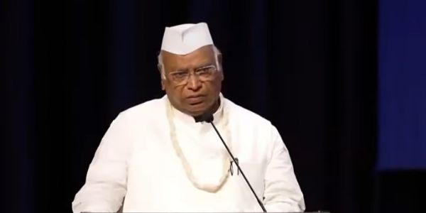 খৰ্গেৰ অভিযোগ: সংৰক্ষণ বিলুপ্ত কৰাৰ ষড়যন্ত্ৰ ৰচিছে চৰকাৰ