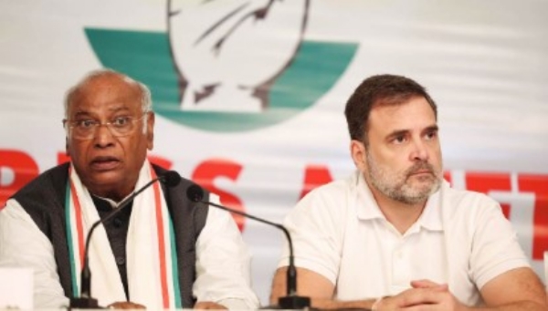 कांग्रेस अध्यक्ष मल्लिकार्जुन खरगे और लोकसभा में नेता प्रतिपक्ष राहुल गांधी (फाइल फोटो)।