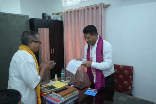 মিডিয়া ট্ৰাষ্ট অৱ আছামৰ সৈতে বিটিচিৰ উপ-মুখ্য কাৰ্যবাহী সদস্য ৰিহন দৈমাৰীৰ বৈঠক