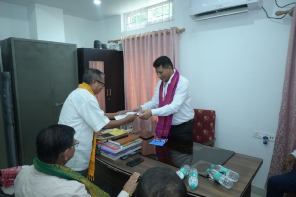 মিডিয়া ট্ৰাষ্ট অৱ আছামৰ সৈতে বিটিচিৰ উপ-মুখ্য কাৰ্যবাহী সদস্য ৰিহন দৈমাৰীৰ বৈঠক