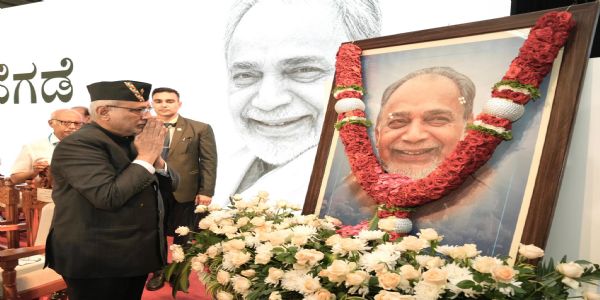 ৰামকৃষ্ণ হেগড়ে আছিল এজন দূৰদৰ্শী নেতা আৰু প্ৰতিষ্ঠান আৰু নেতাৰ নিৰ্মাতা: উপ-ৰাষ্ট্ৰপতি