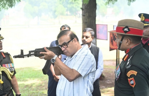 ভাৰতীয় সেনাৰ অসম ৰেজিমেণ্টৰ শ্বিলংস্থিত মুখ্য কাৰ্যালয় ‘অসম ৰেজিমেণ্টেল চেণ্টাৰ’ পৰিদৰ্শন মুখ্যমন্ত্ৰী ড. হিমন্ত বিশ্ব শৰ্মাৰ ভাৰতীয় সেনাৰ অসম ৰেজিমেণ্টৰ শ্বিলংস্থিত মুখ্য কাৰ্যালয় ‘অসম ৰেজিমেণ্টেল চেণ্টাৰ’ পৰিদৰ্শন মুখ্যমন্ত্ৰী ড. হিমন্ত বিশ্ব শৰ্মাৰ