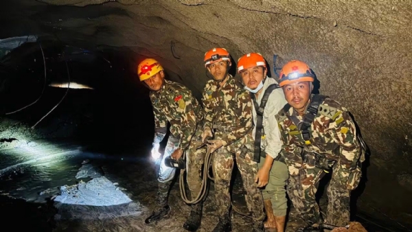 रसुवा हाइड्रोपावर में  रेस्क्यू