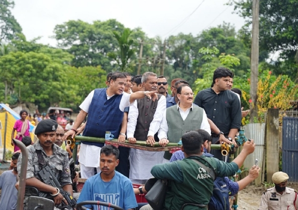 কেন্দ্রীয় মন্ত্রী জে পি নাড্ডাৰ সৈতে কেইবাটাও বান বিধ্বস্ত অঞ্চল পৰিদৰ্শন মুখ্যমন্ত্ৰীৰ