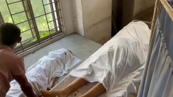 ডিমৰীয়াত লালমাটিত ভয়ংকৰ পথ দুৰ্ঘটনা ডিমৰীয়াত লালমাটিত ভয়ংকৰ পথ দুৰ্ঘটনা