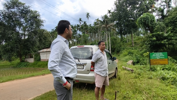 ভূমি সংৰক্ষণ বিভাগৰ বৃহৎ কেলেংকাৰিৰ চৰজমিন তদন্তত নামিল ডিমৰীয়া সম জিলা আয়ুক্ত,, ভূমি সংৰক্ষণ বিভাগৰ বৃহৎ কেলেংকাৰিৰ চৰজমিন তদন্তত নামিল ডিমৰীয়া সম জিলা আয়ুক্ত,,