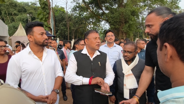 সোণাপুৰৰ জুবিন ক্ষেত্ৰত সাংস্কৃতিক পৰিক্ৰমা দপ্তৰৰ মন্ত্ৰী বিমল বৰা
