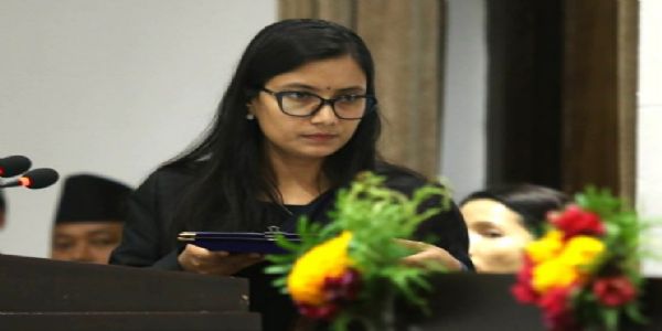 প্ৰসূতিকালীন ছুটী ৯০ দিনৰ পৰা ৬ মাহলৈ বৃদ্ধি কৰাৰ বাবে প্ৰস্তুতি নেপালৰ, পিতৃৰ বাবে ৪২ দিনৰ ছুটীৰ প্ৰস্তাৱ