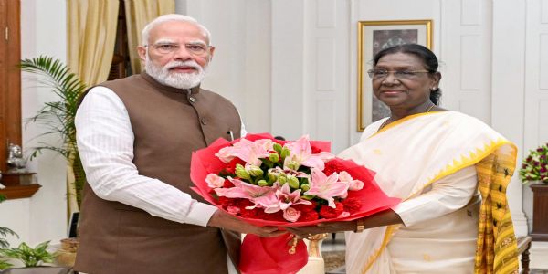 ৰাষ্ট্ৰপতি আৰু উপ-ৰাষ্ট্ৰপতিৰ প্ৰধানমন্ত্ৰী মোডীলৈ জন্মদিনৰ শুভেচ্ছা জ্ঞাপন